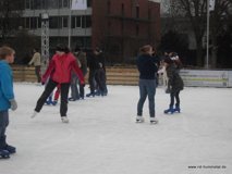 03 - Eislaufen Bürgergarten Hameln -12.Februar 2012